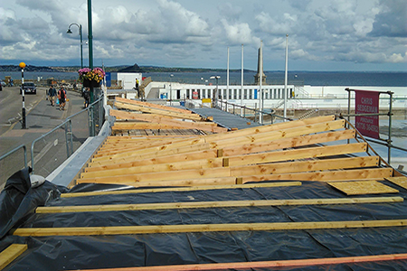 Wavy roof design
