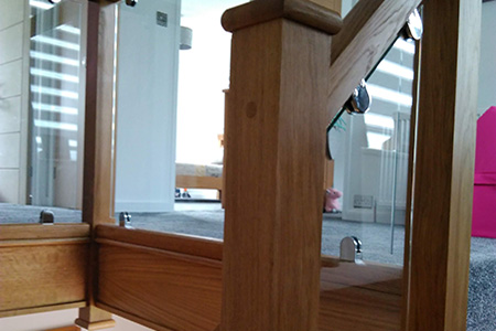 L shape staircase with glass